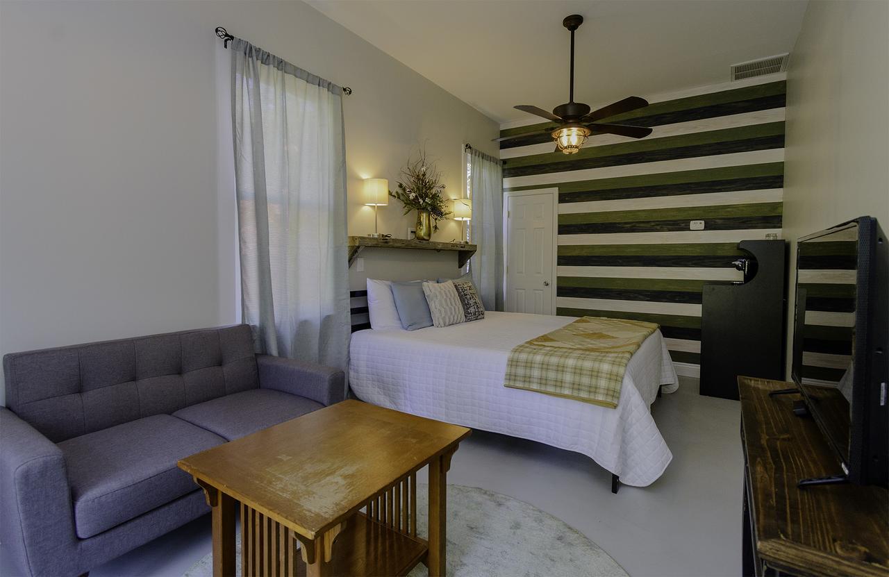 Clermont Bluffs Bed & Breakfast Натчез Экстерьер фото